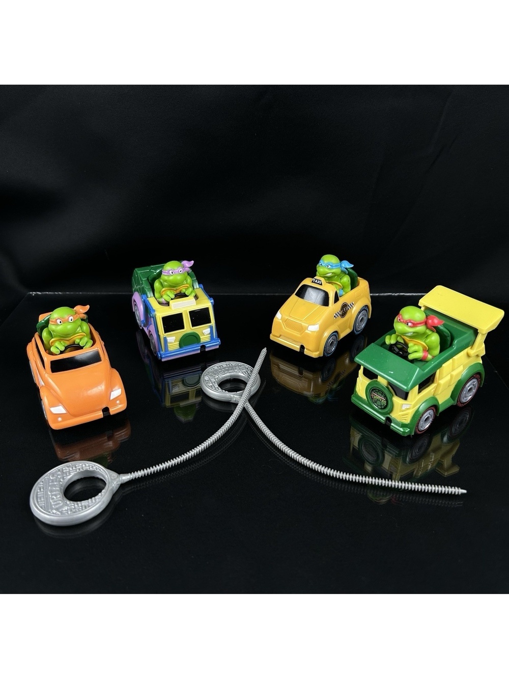 TMNT Rad Rip Racers Michelangelo Donatello Raphael Leonardo with 2 Rip Cords